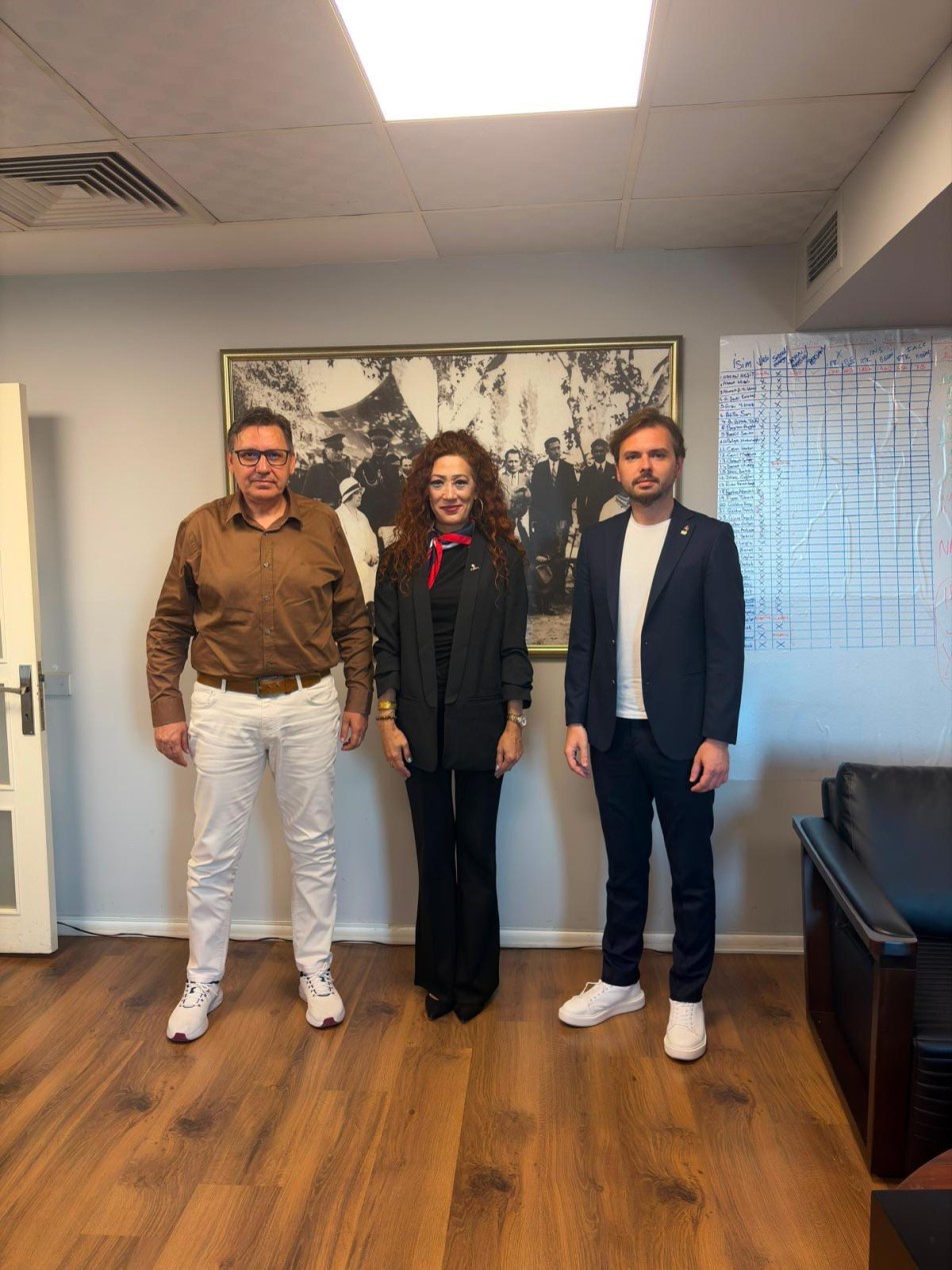 Yeni Parti'ye Katılmayı Reddeden İsim Zafer Partisi'ne katıldı
