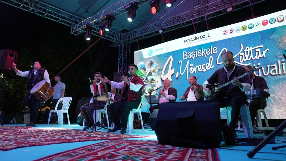 Anadolu'nun Tüm Renkleri Başiskele Sahili'nde Buluştu
