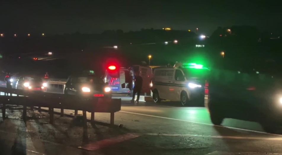 İzmit'te Feci Kaza: Bariyerlere Çarpan Motosikletli Hayatını Kaybetti