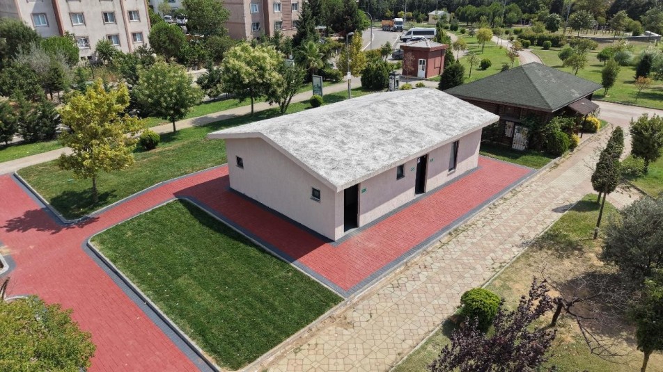 Çayırova'nın yeşil alanlarında yenileme çalışmaları sürüyor