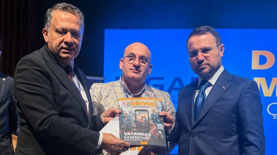 Dim, gazetecilik yasası taslağını Bakan Gürlek'e sundu