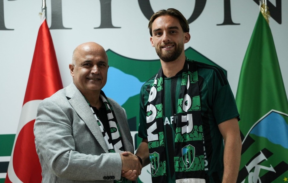 Kocaelispor'da Orta Sahaya Berkan Kutlu Takviyesi