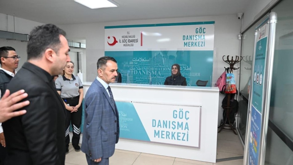 Vali Aktaş, İl Göç İdaresi Gebze İlçe Çalışma Grup Başkanlığındaİncelemelerde Bulundu