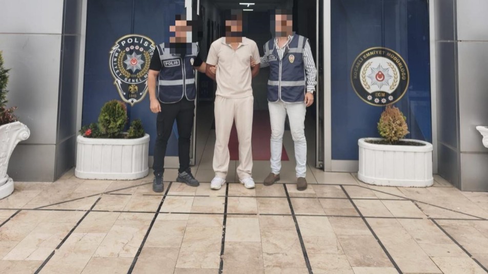 25 yıl hapis cezasıyla aranan firari hükümlü yakalandı