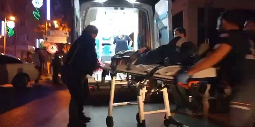 Gebze'de otomobil ile çarpışan motosikletin sürücüsü yaralandı