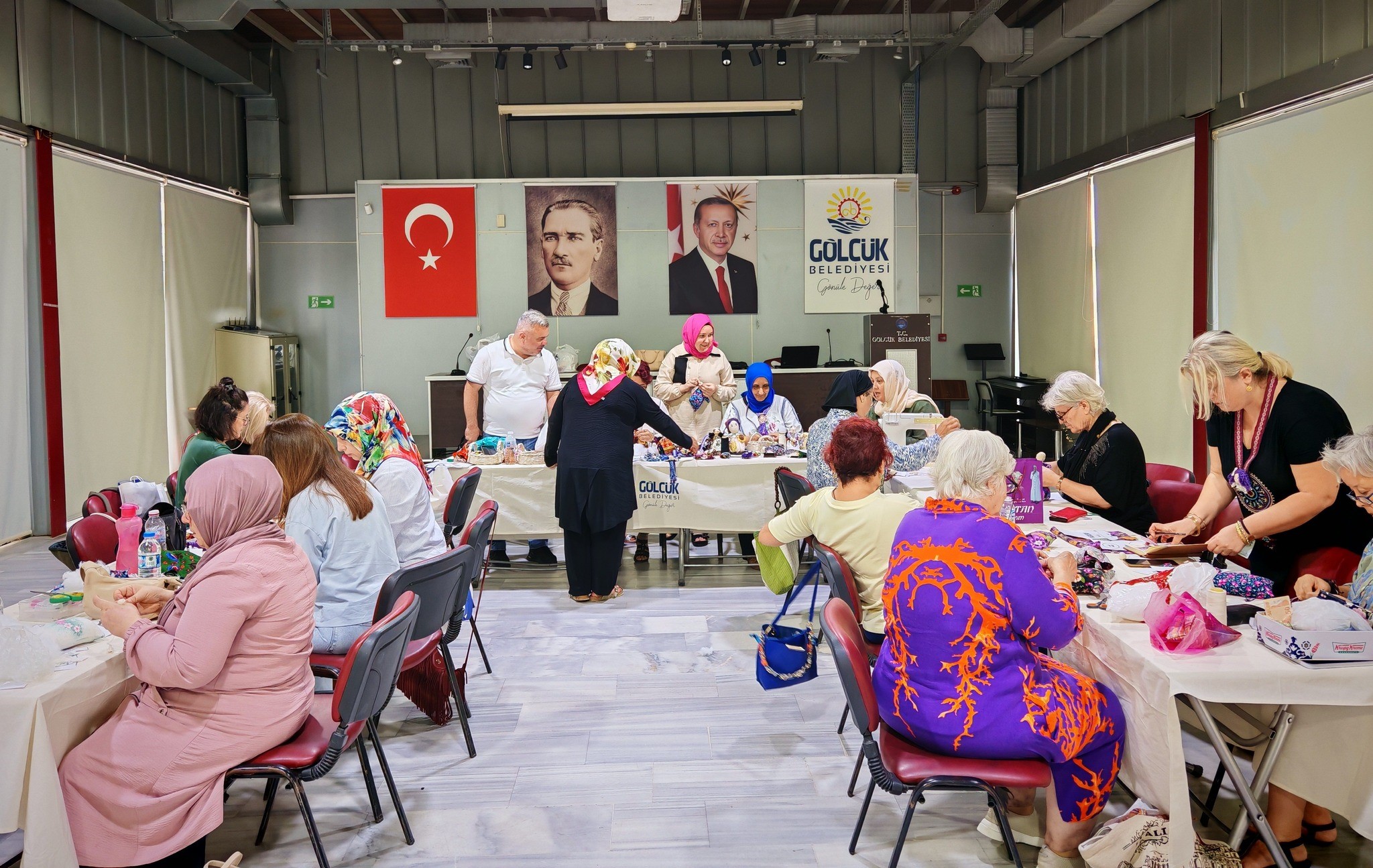 Gölcük’te el sanatları atölyesine yoğun ilgi