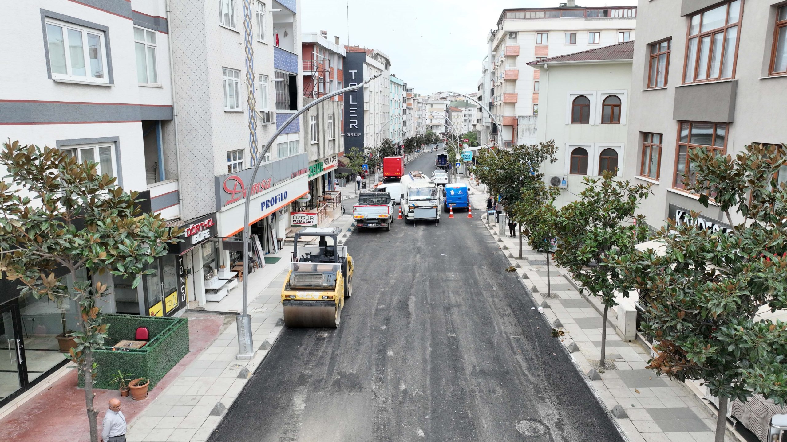 Çayırova’da Adnan Kahveci Caddesi baştan sona yenileniyor