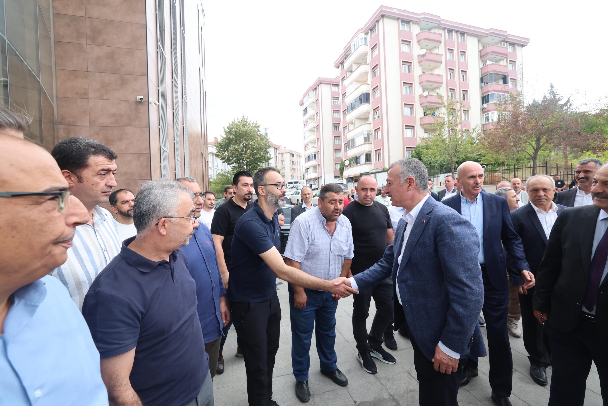 Başkan Büyükakın, Gebzeli servis şoförleriyle buluştu