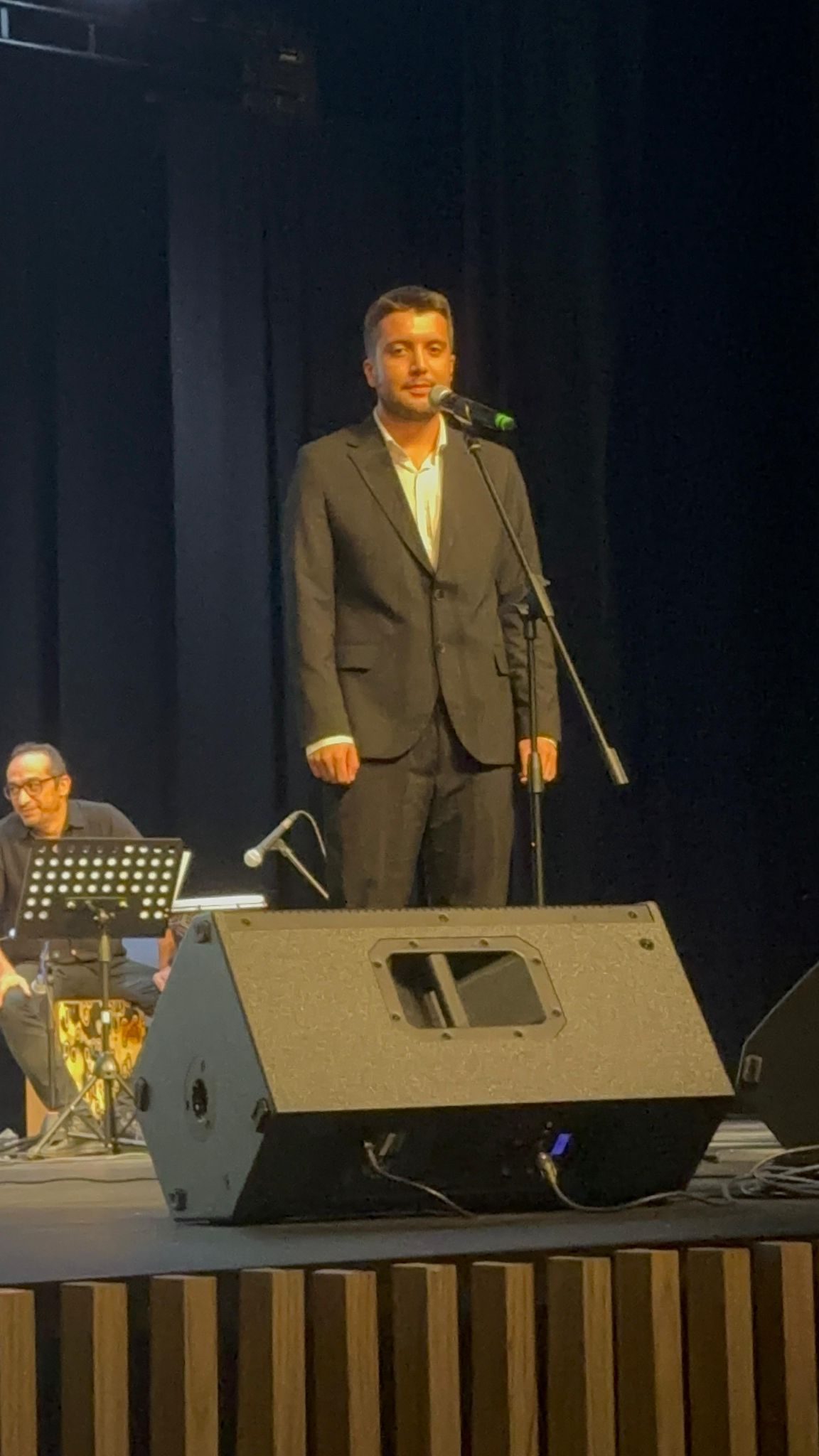 Ataşehir’de türkü gecesi: Cem Kılınç birinciliği aldı