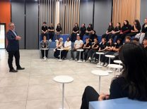 Kütüphane buluşmalarıyla gençler tarihe yolculuk yaptı