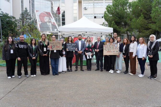 Üniversite Öğrencilerinden Gazze İçin Farkındalık Çağrısı