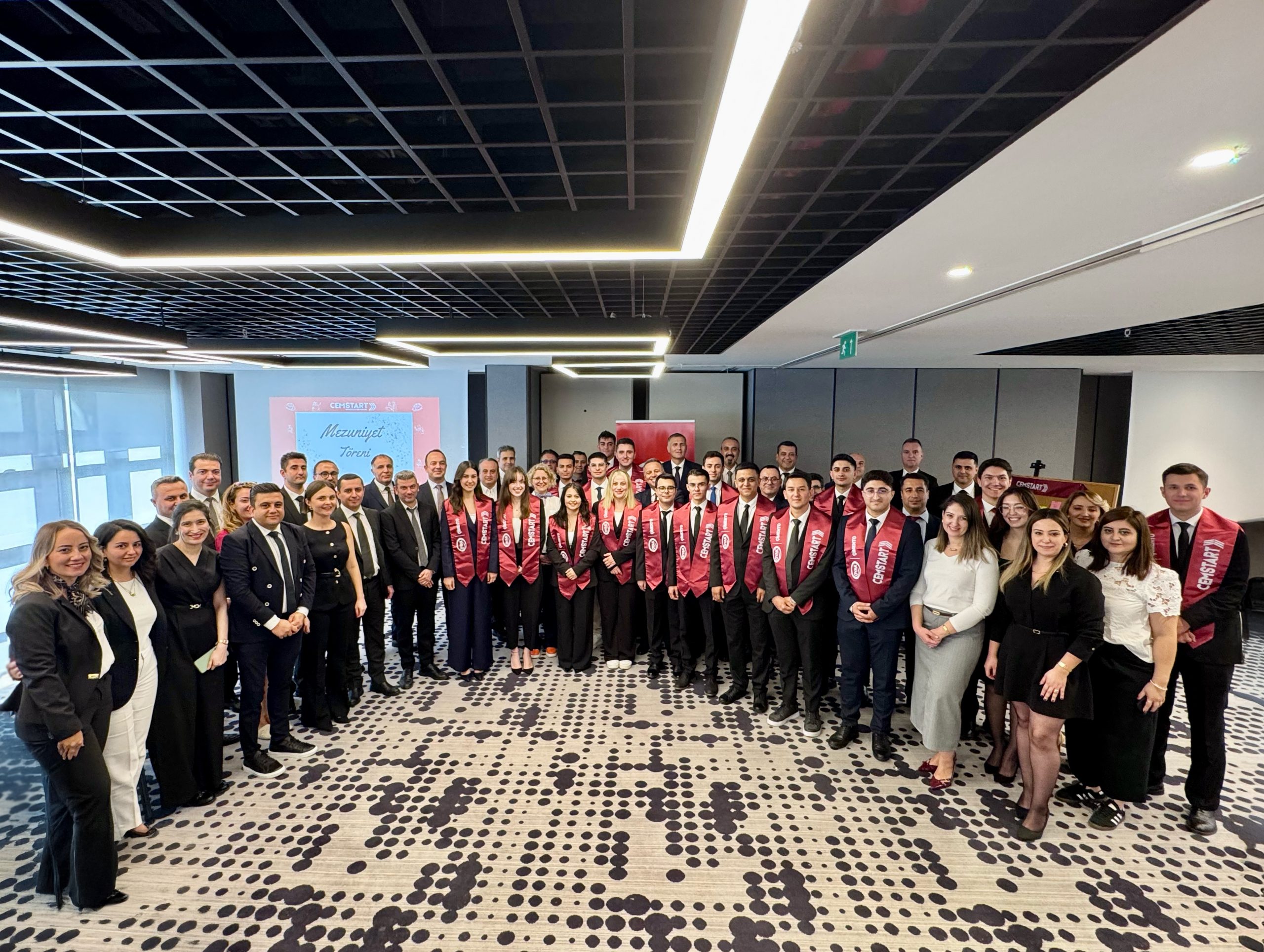 OYAK Çimento’nun CEMSTART 2025 mezunları belli oldu