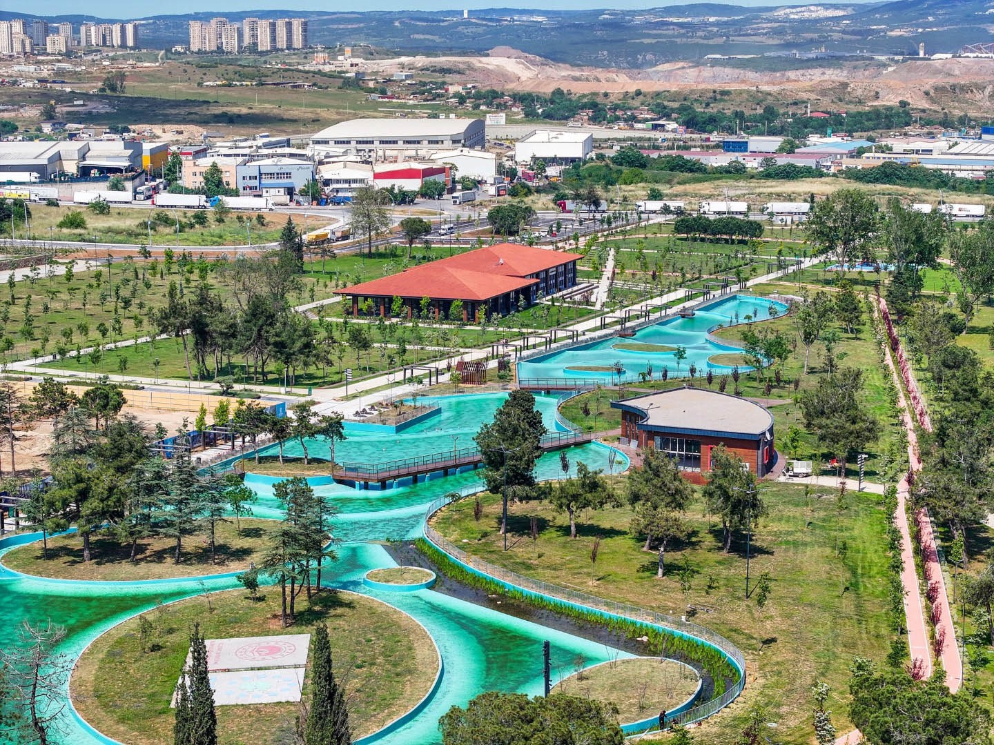 Kocaeli’de yeşil dönüşüm: Millet bahçeleri ilçeleri nefeslendirdi