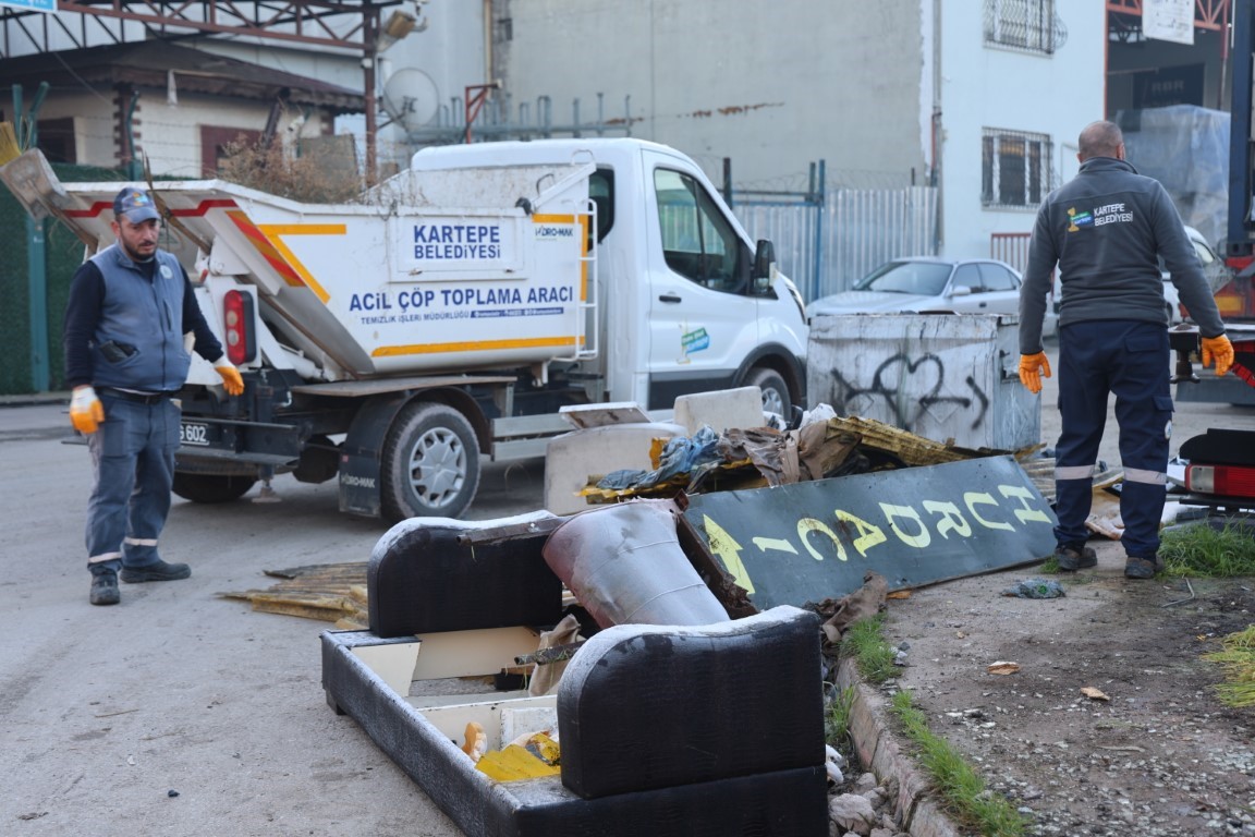 Kartepe Sanayi Bölgesinde Temizlik Seferberliği: 125 Ton Atık Bertaraf Edildi