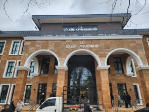 Gölcük’te Yeni Hükümet Konağı Hizmete Hazırlanıyor