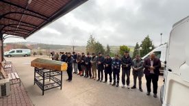 Kimsesiz vatandaş son yolculuğuna uğurlandı, öğrencilere uygulamalı eğitim verildi