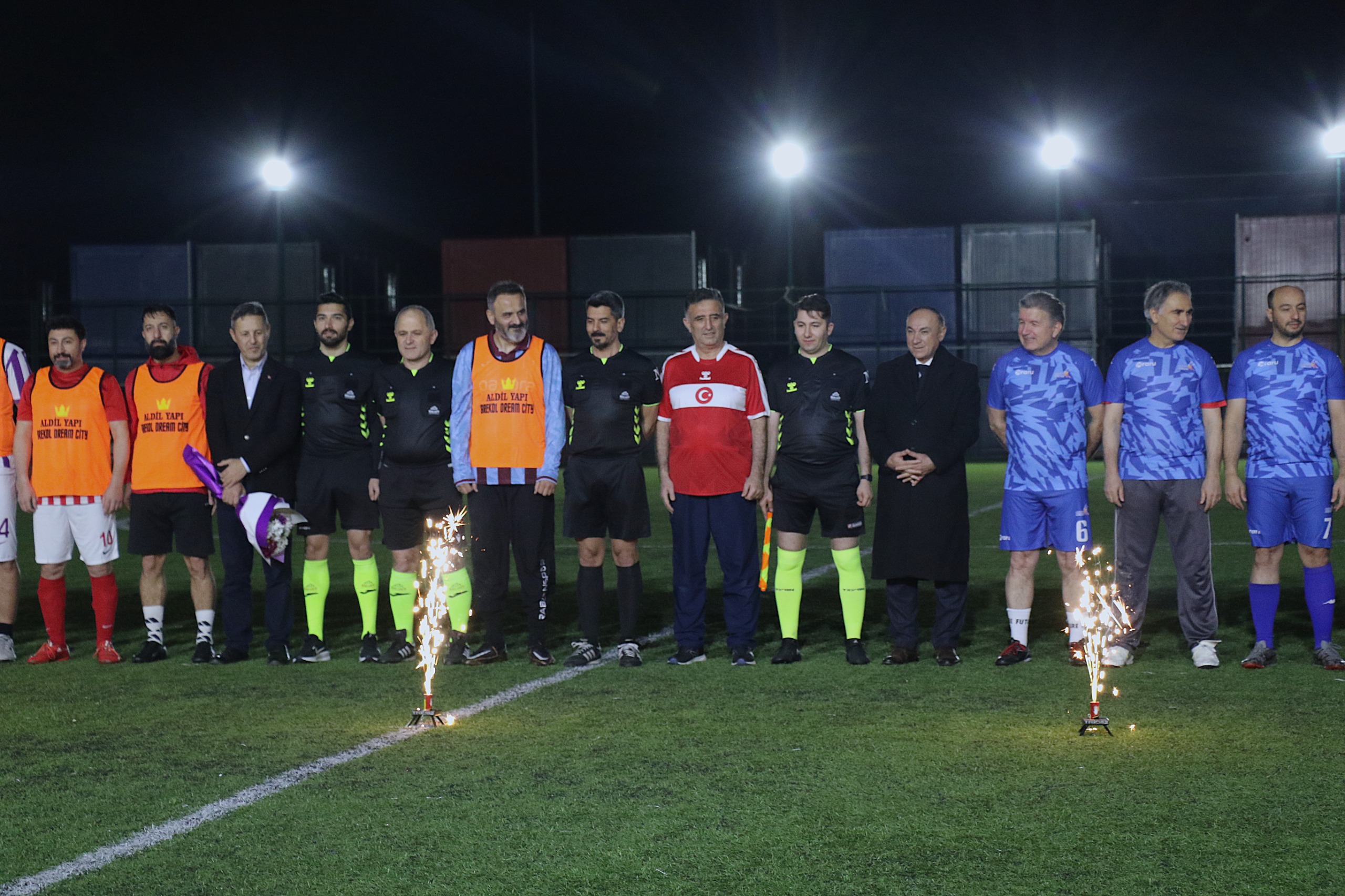 GTÜ Sahasında Dostluk Rüzgarı: İş ve Spor Dünyası Yeşil Sahada Buluştu