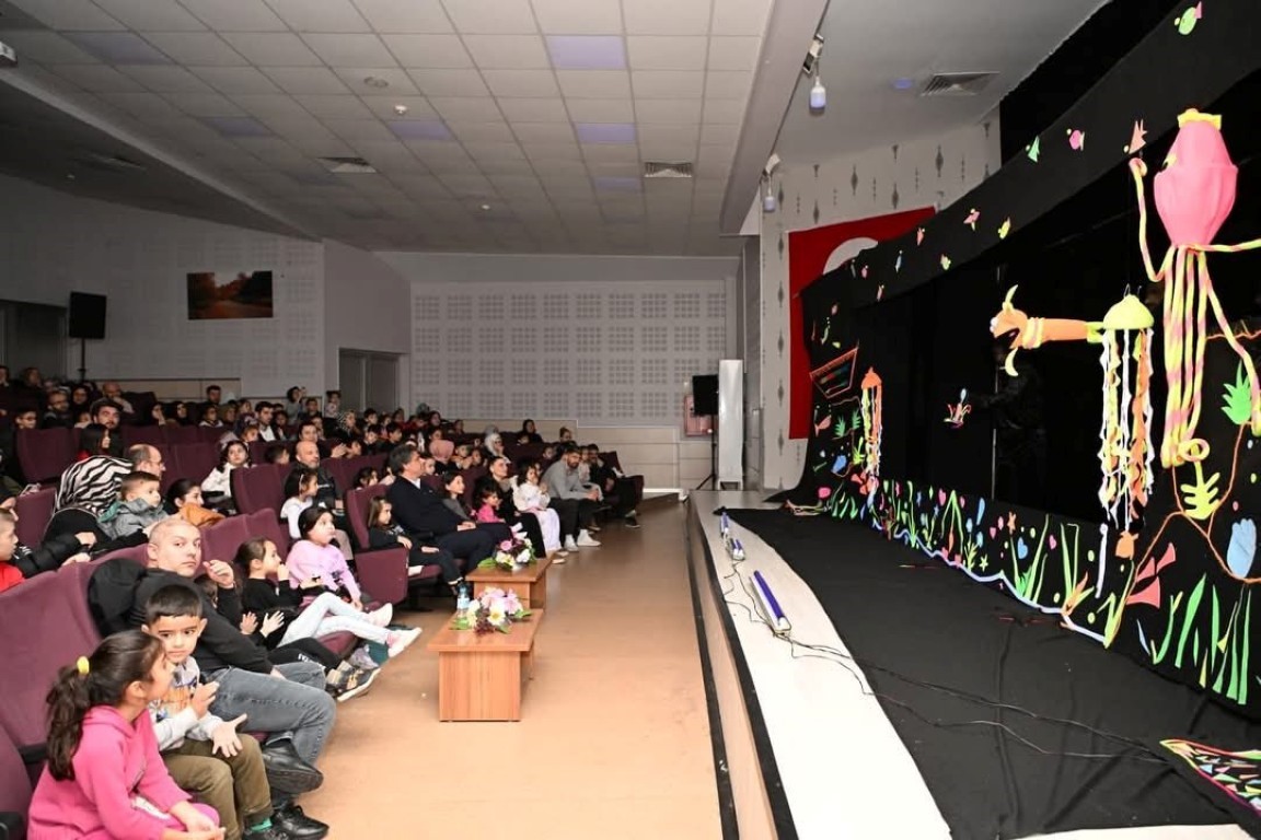 Kartepe’de minikler “Çevreci Balık” ile çevreye duyarlı olmayı öğrendi