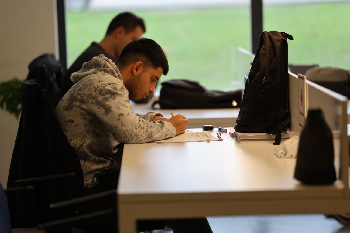 Yarıyıl tatilinde adres yine Kartepe Kent Kütüphanesi oldu