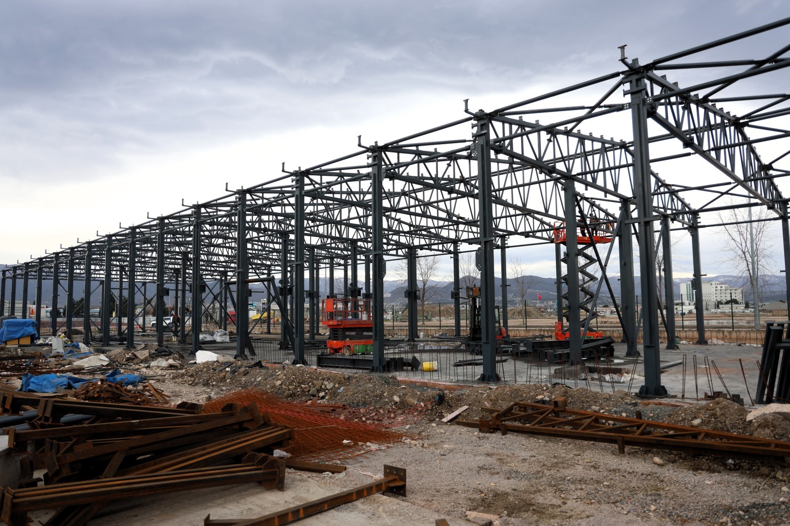 Kocaeli İtfaiyesi için yeni depo binasında çalışmalar yüzde 70’i geçti