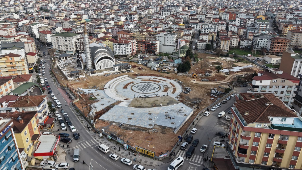 Çayırova Kent Meydanı projesinde çalışmalar hız kazandı