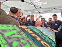 Tribünde yaşanan acı olayda hayatını kaybeden genç taraftar toprağa verildi