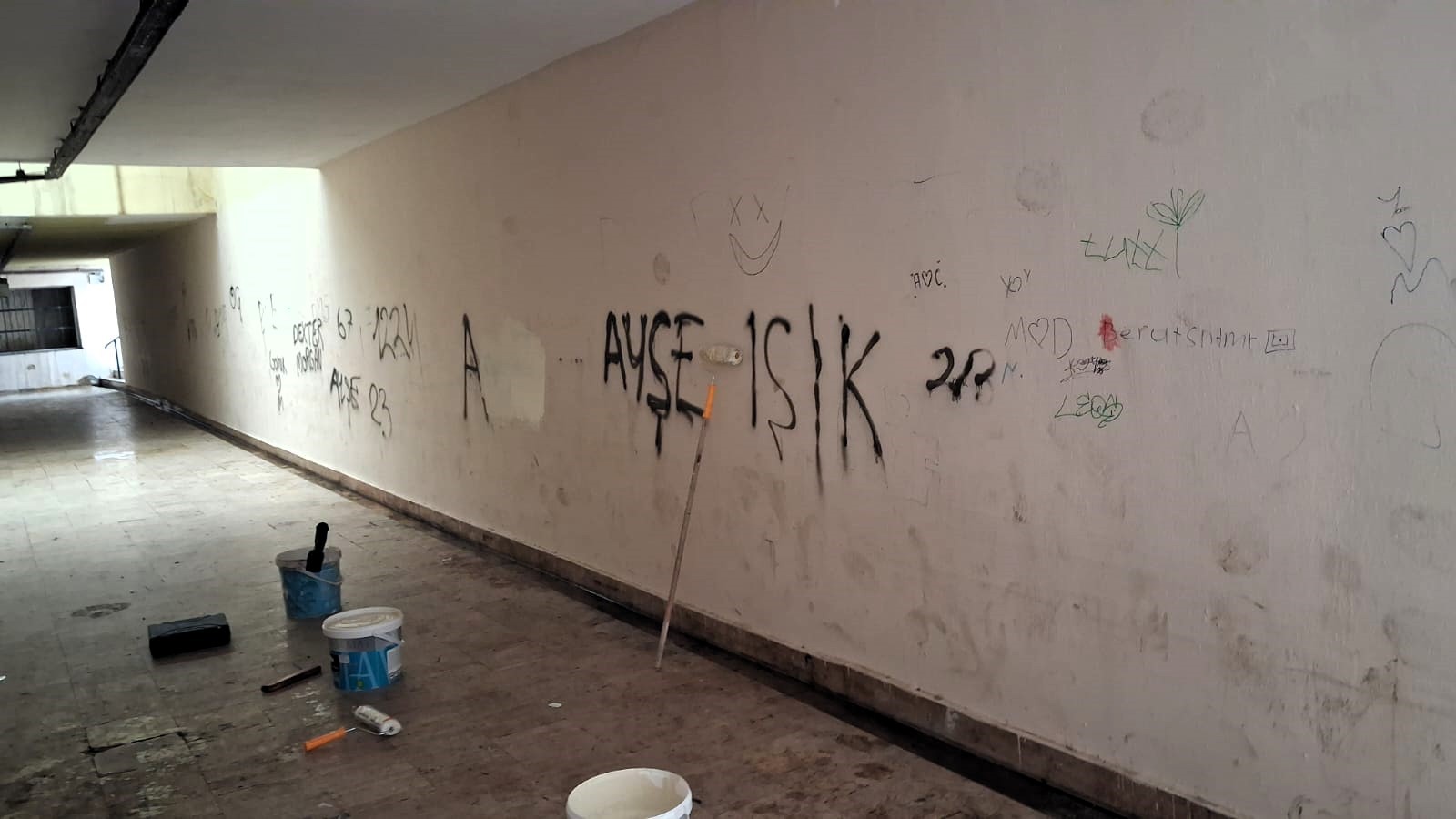 Gebze’de Erenler Caddesi alt geçidinde bakım ve boyama çalışması gerçekleştirildi