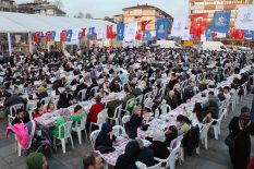 Kocaeli’de Ramazan Bereketi: Geleneksel Eğlenceler ve Dev İftar Sofraları