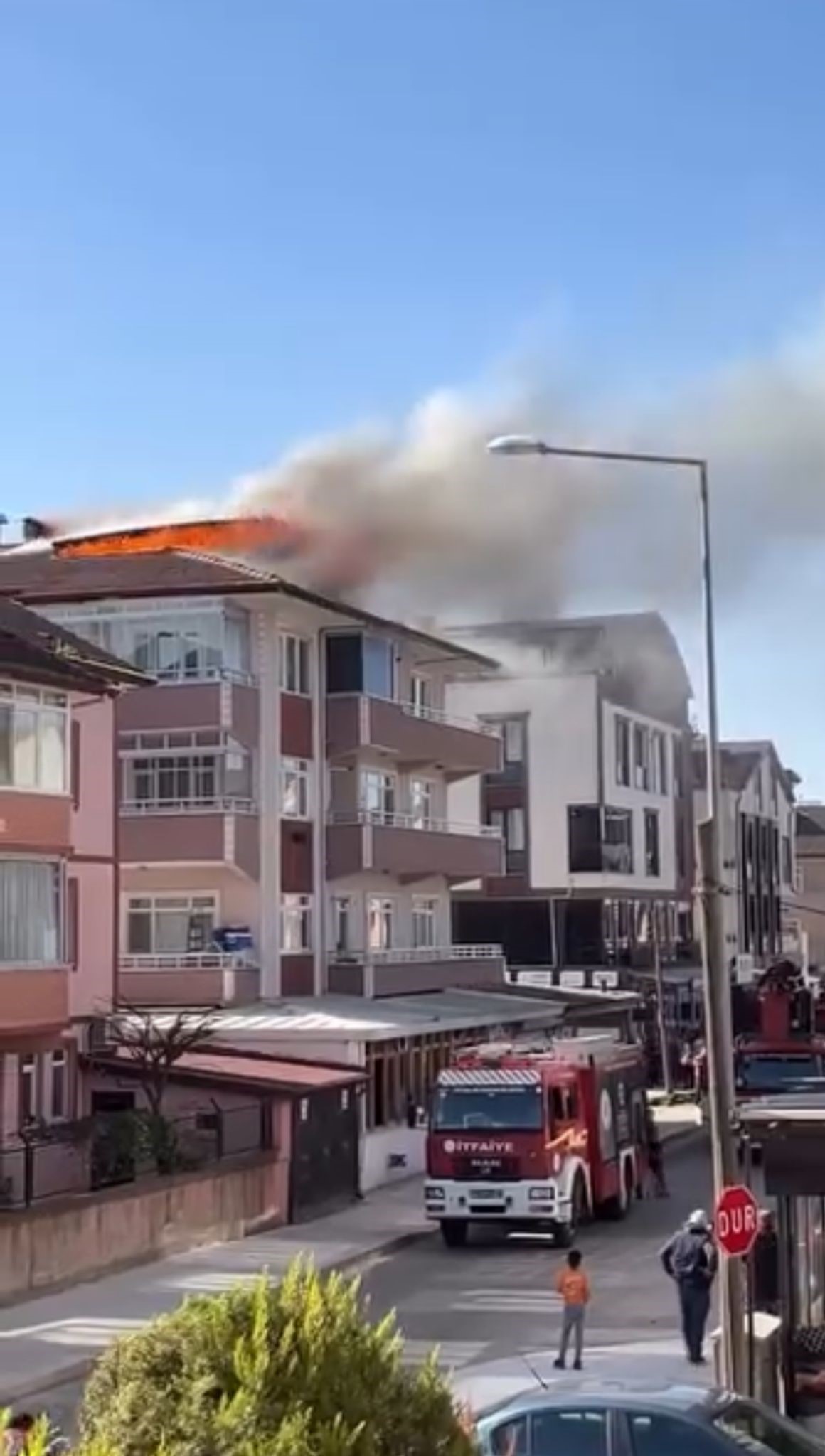 Kartepe’de Korkutan Çatı Yangını