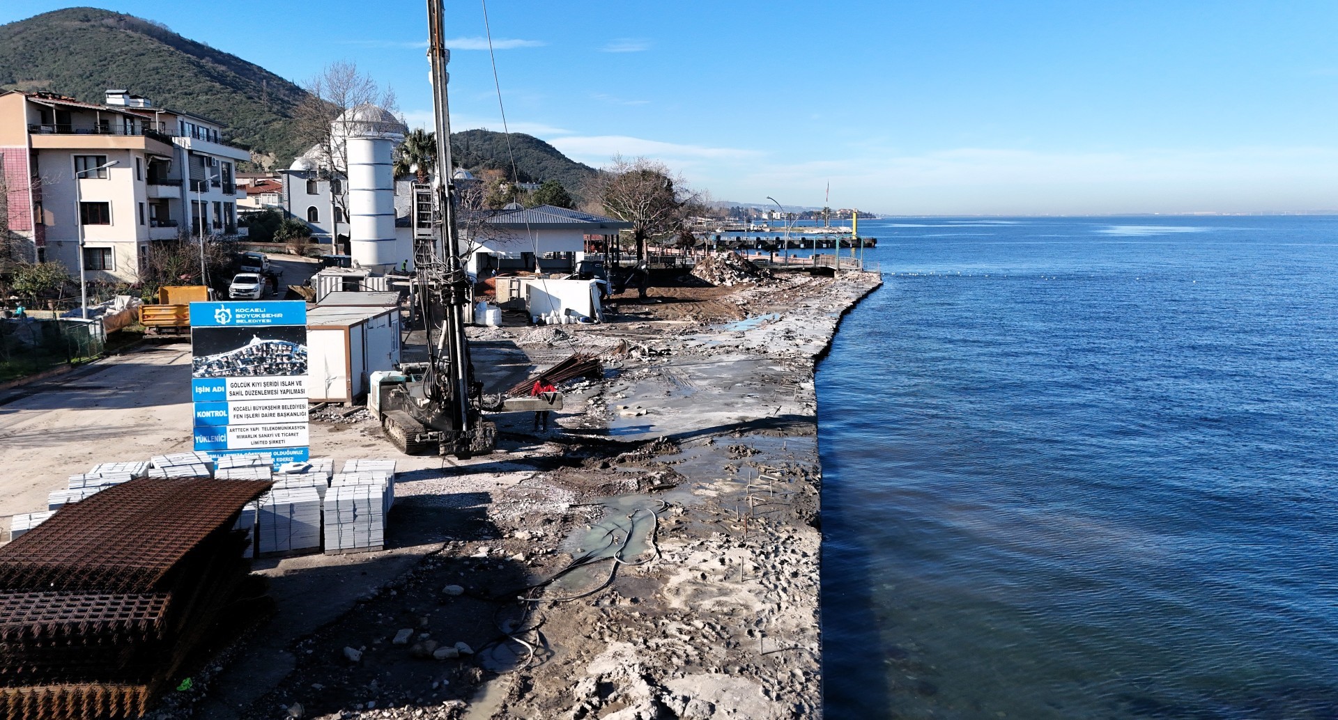 Ulaşlı Sahili Fırtınalara Geçit Vermeyecek: Dev Dalga Kıran Seti Yükseliyor