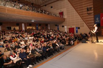 Gebze’de Barış Manço Rüzgarı: KO-MEK Eğitmenlerinden Unutulmaz Nostalji Gecesi