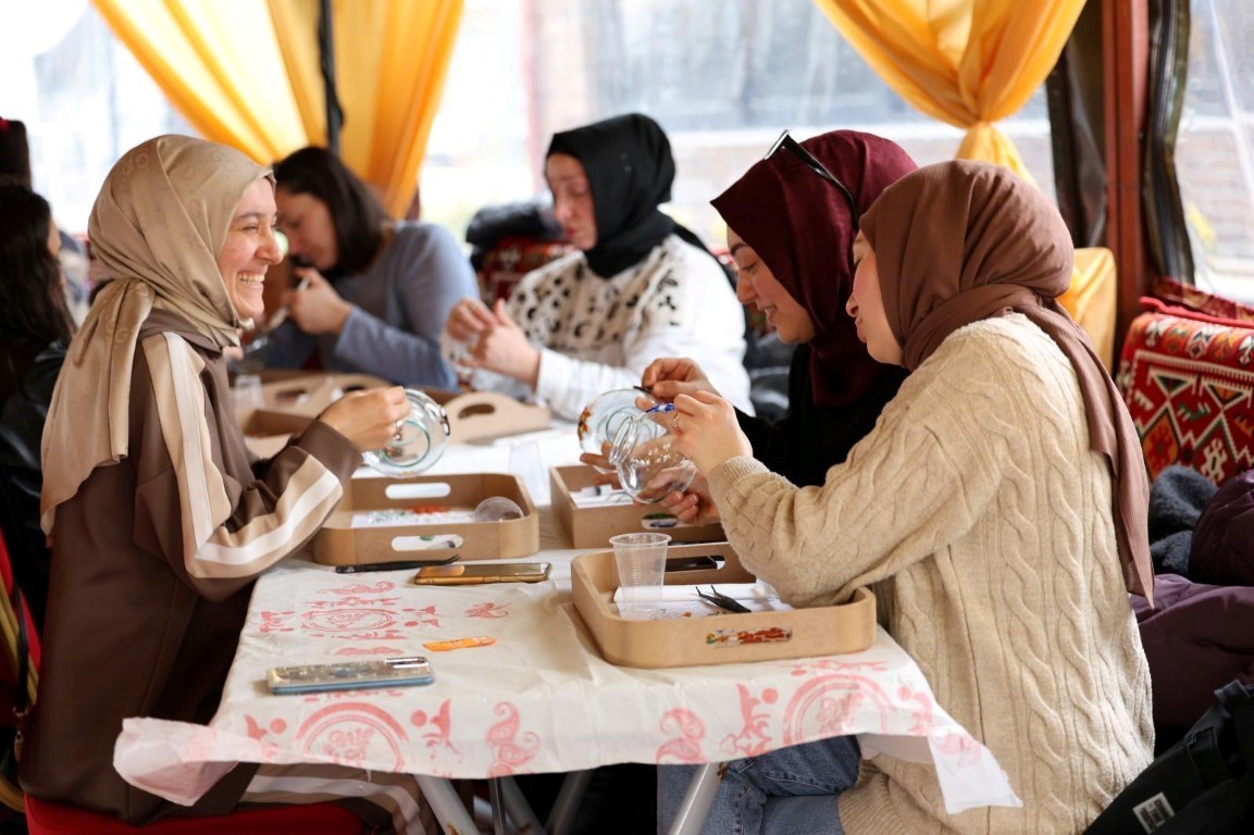 Kartepe’de Ramazan Mesaisi: Otağ Çadırında Geleneksel Sanat Yolculuğu