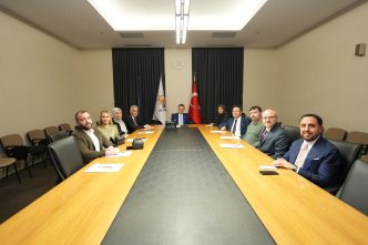 Sağlıkta Kritik Buluşma: Hekimsen ve Prof. Dr. Halit Yerebakan “Meslek Kanunu”nu Görüştü