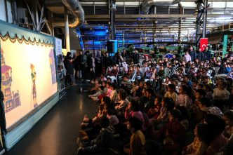 SEKA Kağıt Müzesi’nde Dev Gölgeler: Karagöz ve Hacivat Çocuklarla Buluştu