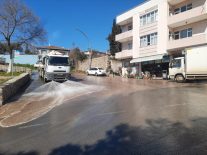 Dilovası’nda Ramazan Temizliği: Sokaklar Tazyikli Suyla Pırıl Pırıl