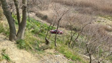 Kocaeli’de Akılalmaz Kaza: Freni Kontrol Etmek İçin İndi, Otomobil Uçuruma Yuvarlandı