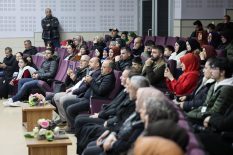 Kartepe’de Şehitler Şiirlerle Anıldı: Dursun Ali Erzincanlı Gönülleri Fethetti