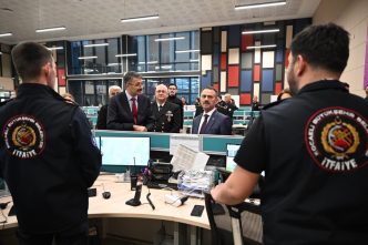 İçişleri Bakan Yardımcısı Çelik’ten Kocaeli’de Bayram Mesaisi Yapan Personele Moral Ziyareti